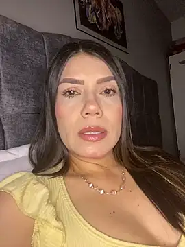 martina contreras online show from June 19, 2026, 5:35 am