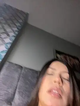 martina contreras online show from May 10, 2026, 5:11 am