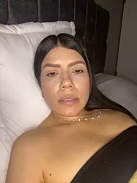 Snapshot of martina_contreras chatting on March 18, 2026, 6:05 am martina contreras online show from March 18, 2026, 6:05 am