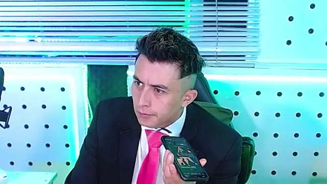 Darko0717 online show from December 17, 2025, 12:54 pm