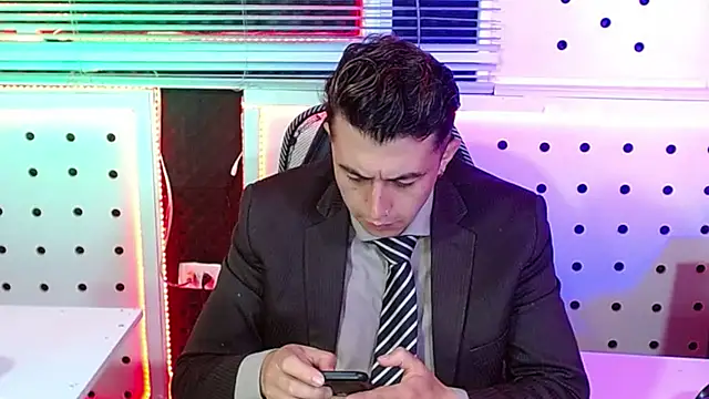 Darko0717 online show from November 17, 2025, 1:48 pm