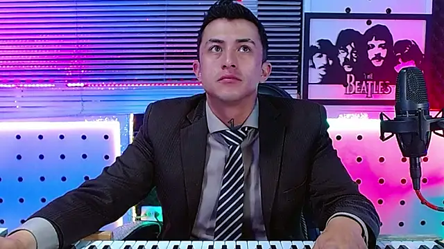 Snapshot of Darko0717 chatting on August 7, 2026, 12:00 pm Darko0717 online show from August 7, 2026, 12:00 pm