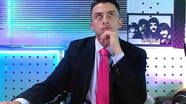 Snapshot of Darko0717 chatting on June 25, 2026, 2:44 pm Darko0717 online show from June 25, 2026, 2:44 pm
