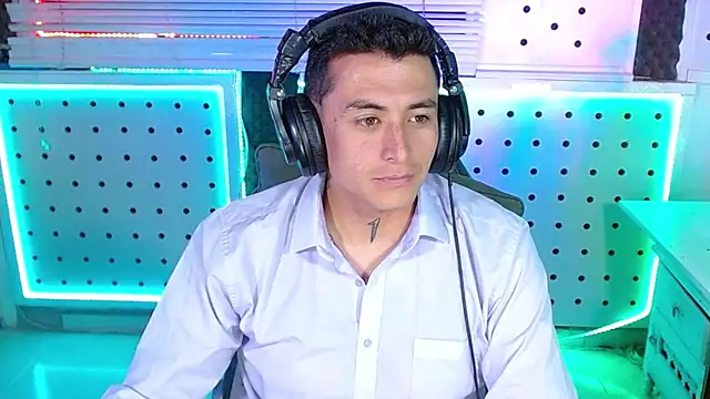 Darko0717 online show from February 4, 2026, 6:03 pm