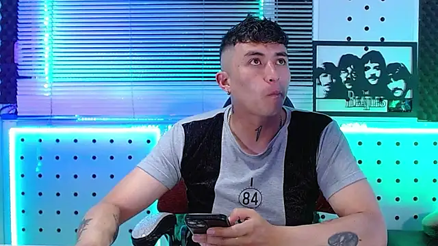Snapshot of Darko0717 chatting on June 21, 2026, 12:16 am Darko0717 online show from June 21, 2026, 12:16 am