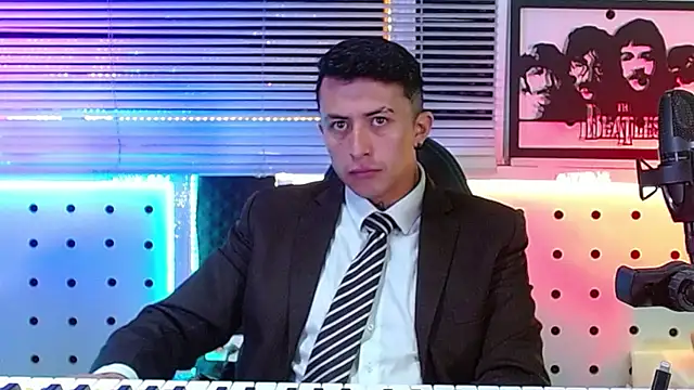 Snapshot of Darko0717 chatting on July 15, 2026, 12:45 pm Darko0717 online show from July 15, 2026, 12:45 pm