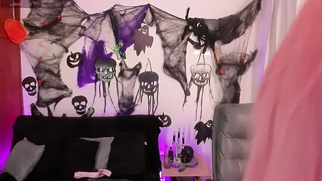 Snapshot of Cata_green chatting on October 14, 2025, 8:09 pm Cata green online show from October 14, 2025, 8:09 pm