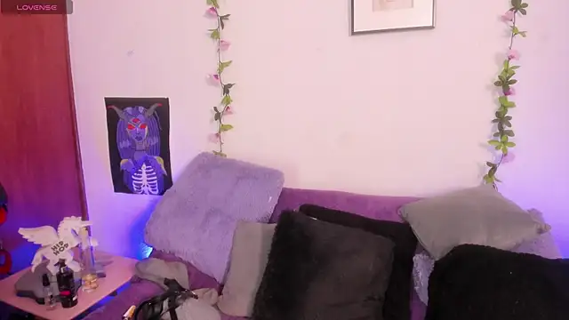 Snapshot of Cata_green chatting on November 21, 2025, 7:35 pm Cata green online show from November 21, 2025, 7:35 pm