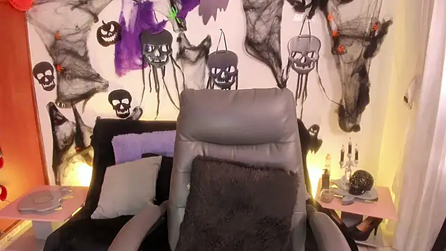 Snapshot of Cata_green chatting on October 16, 2025, 8:17 pm Cata green online show from October 16, 2025, 8:17 pm