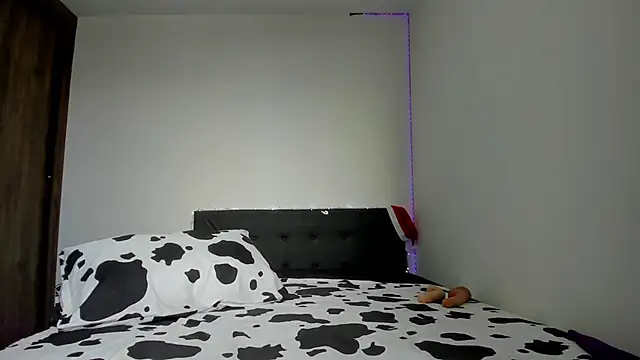 biiancaricoo01 online show from December 21, 2024, 9:47 pm