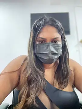 Snapshot of Black_Beauty997 chatting on February 21, 2025, 6:15 pm Black Beauty997 online show from February 21, 2025, 6:15 pm