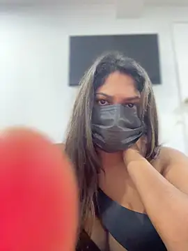 Snapshot of Black_Beauty997 chatting on February 25, 2025, 4:14 pm Black Beauty997 online show from February 25, 2025, 4:14 pm