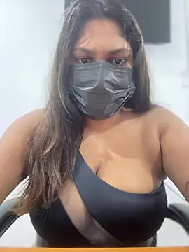 Snapshot of Black_Beauty997 chatting on February 4, 2025, 5:55 pm Black Beauty997 online show from February 4, 2025, 5:55 pm