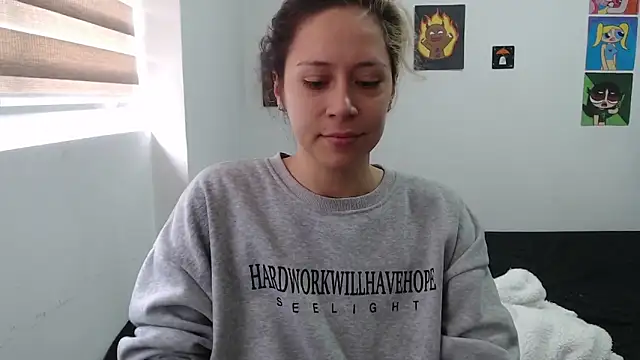 Snapshot of MommyMiaWs chatting on October 12, 2025, 1:56 pm MommyMiaWs online show from October 12, 2025, 1:56 pm