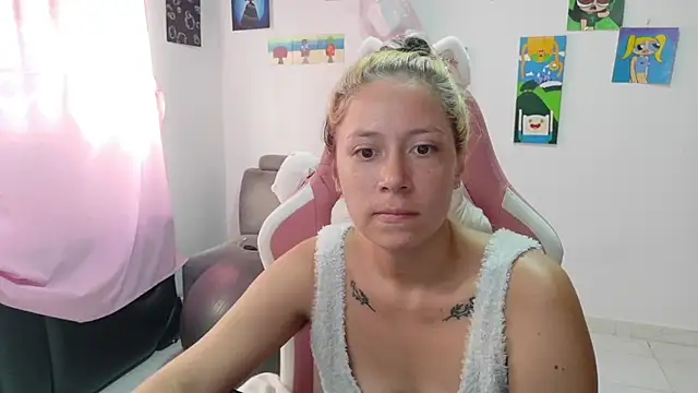 Snapshot of MommyMiaWs chatting on March 19, 2026, 3:45 pm MommyMiaWs online show from March 19, 2026, 3:45 pm