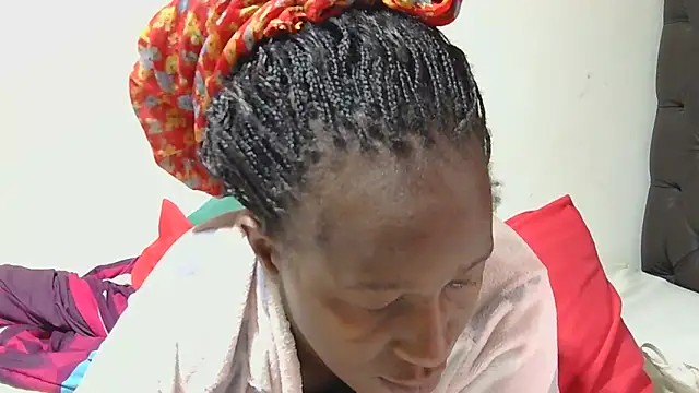 sluttylaura21 online show from September 25, 2025, 6:08 am