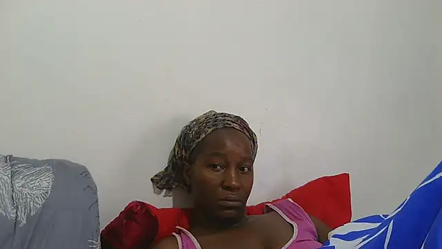 sluttylaura21 online show from December 3, 2025, 5:41 am