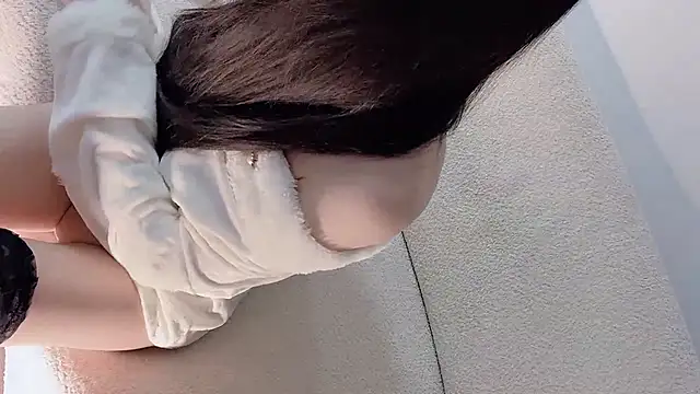 Snapshot of Serena-AU chatting on November 4, 2025, 3:05 pm Serena-AU online show from November 4, 2025, 3:05 pm