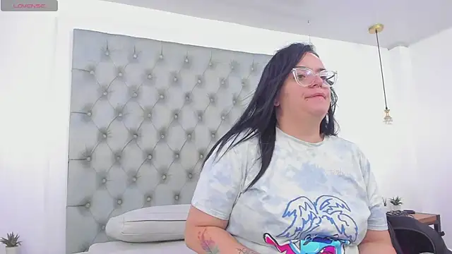 Snapshot of anette_cooper chatting on October 7, 2025, 3:29 am anette cooper online show from October 7, 2025, 3:29 am