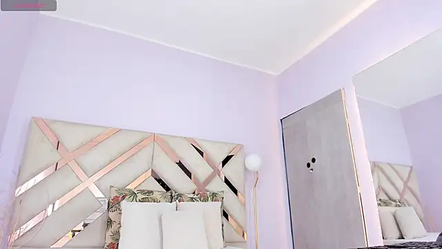 Snapshot of kylie_reyes chatting on December 5, 2025, 7:45 pm kylie reyes online show from December 5, 2025, 7:45 pm