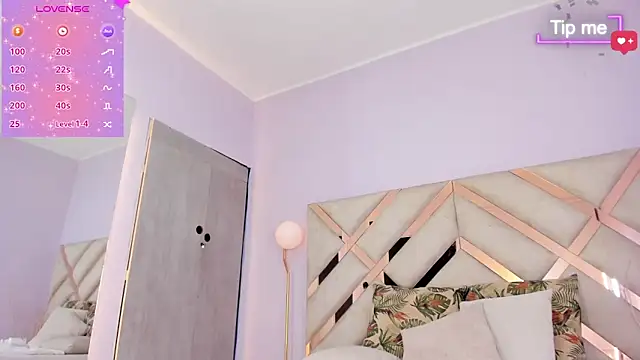 Snapshot of kylie_reyes chatting on December 13, 2025, 8:04 pm kylie reyes online show from December 13, 2025, 8:04 pm