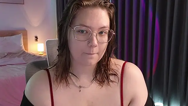 Snapshot of DjennaPalme chatting on May 1, 2026, 8:19 am DjennaPalme online show from May 1, 2026, 8:19 am