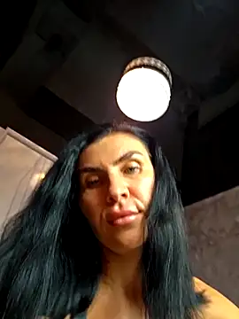 XeniaBlu online show from November 10, 2025, 7:57 am