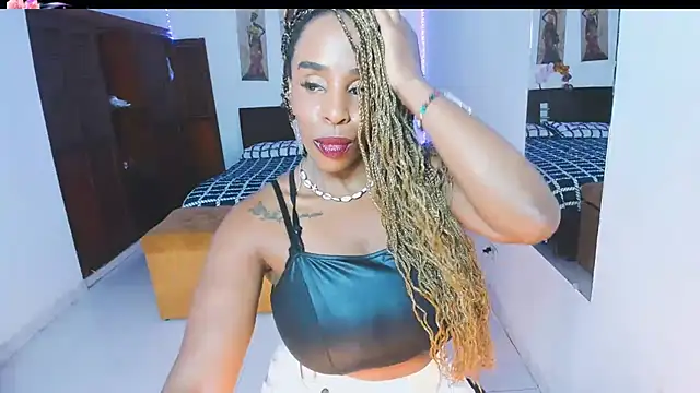 Snapshot of TAYLORR778 chatting on October 8, 2025, 6:52 pm TAYLORR778 online show from October 8, 2025, 6:52 pm