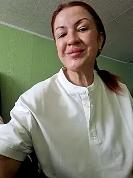 Snapshot of KiraXTender chatting on September 27, 2025, 3:56 am KiraXTender online show from September 27, 2025, 3:56 am