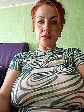 Snapshot of KiraXTender chatting on September 24, 2025, 3:46 am KiraXTender online show from September 24, 2025, 3:46 am