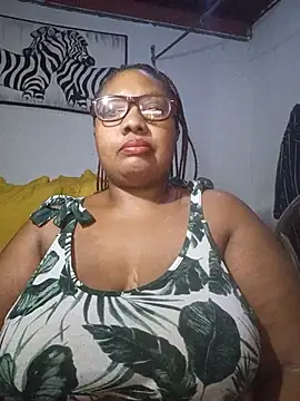YELLOW BONE online show from May 10, 2026, 9:05 pm