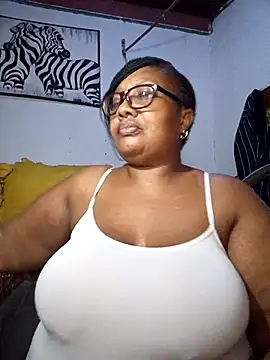 Snapshot of YELLOW_BONE chatting on March 14, 2026, 9:21 pm YELLOW BONE online show from March 14, 2026, 9:21 pm