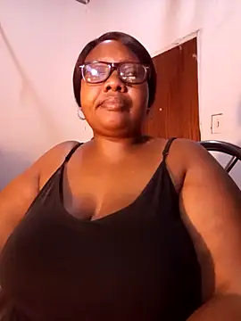 YELLOW BONE online show from December 2, 2025, 8:32 pm