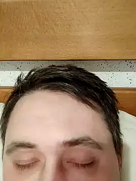 Snapshot of tores992 chatting on January 13, 2025, 7:20 pm tores992 online show from January 13, 2025, 7:20 pm