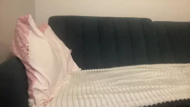 Sasha  Love online show from November 3, 2025, 7:06 pm