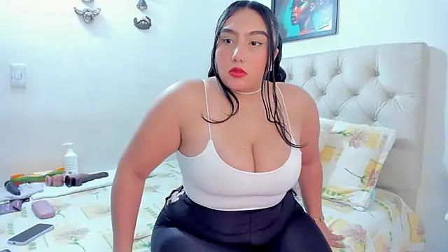 Snapshot of NayaWayne chatting on September 28, 2025, 6:37 pm NayaWayne online show from September 28, 2025, 6:37 pm