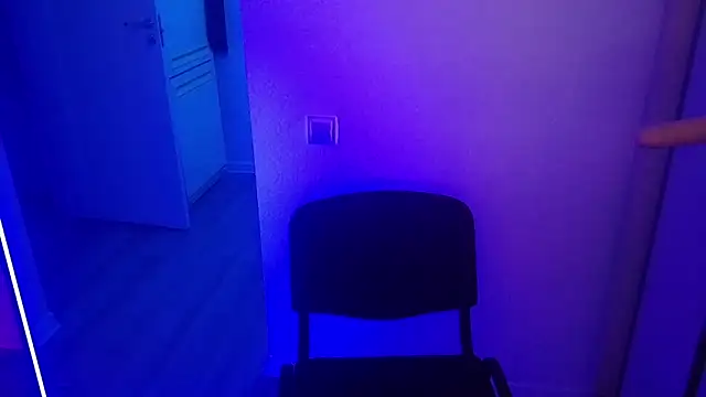 wickedxqueen online show from November 16, 2025, 6:56 pm