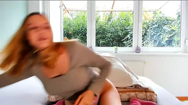 LaurenSommer online show from November 20, 2025, 8:26 am