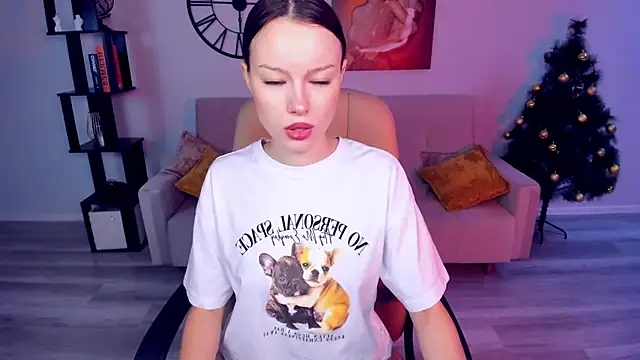 Snapshot of KaitieLove chatting on January 5, 2025, 5:30 pm KaitieLove online show from January 5, 2025, 5:30 pm