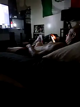 Snapshot of doitalltogether chatting on October 4, 2025, 11:45 am doitalltogether online show from October 4, 2025, 11:45 am