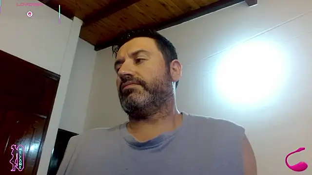 Snapshot of rodrher81 chatting on May 22, 2026, 4:05 pm rodrher81 online show from May 22, 2026, 4:05 pm