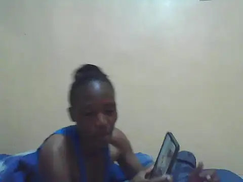 Snapshot of Smillie_prety chatting on February 18, 2026, 5:09 pm Smillie prety online show from February 18, 2026, 5:09 pm