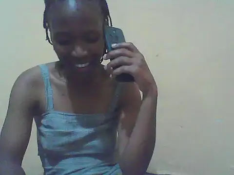 Snapshot of Smillie_prety chatting on November 4, 2025, 5:06 pm Smillie prety online show from November 4, 2025, 5:06 pm