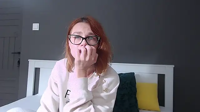 Snapshot of AugustStormS chatting on September 17, 2025, 6:32 pm AugustStormS online show from September 17, 2025, 6:32 pm