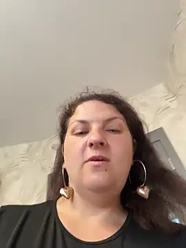 Snapshot of Taisia_W chatting on July 13, 2026, 10:47 am Taisia W online show from July 13, 2026, 10:47 am