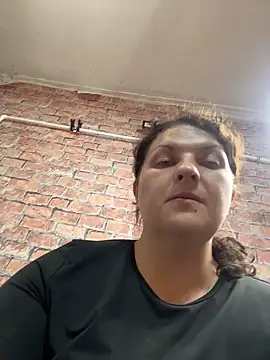 Snapshot of Taisia_W chatting on June 7, 2026, 8:25 pm Taisia W online show from June 7, 2026, 8:25 pm