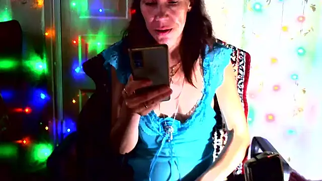 Snapshot of Ladywinter chatting on June 15, 2026, 3:44 pm Ladywinter online show from June 15, 2026, 3:44 pm