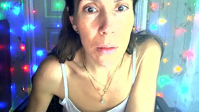 Snapshot of Ladywinter chatting on November 1, 2025, 3:17 pm Ladywinter online show from November 1, 2025, 3:17 pm