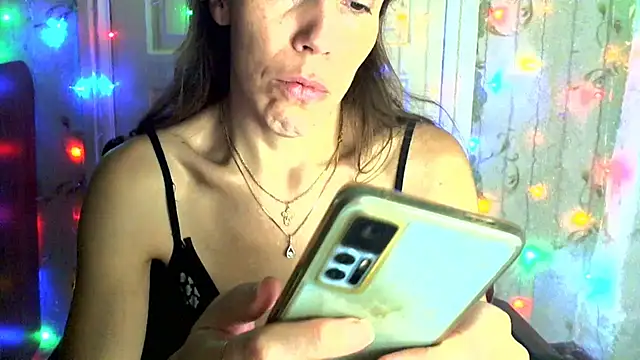 Snapshot of Ladywinter chatting on November 11, 2025, 6:47 pm Ladywinter online show from November 11, 2025, 6:47 pm