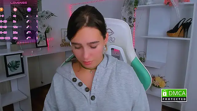 Snapshot of _Eliizabeth_ chatting on October 31, 2025, 10:27 pm Eliizabeth online show from October 31, 2025, 10:27 pm